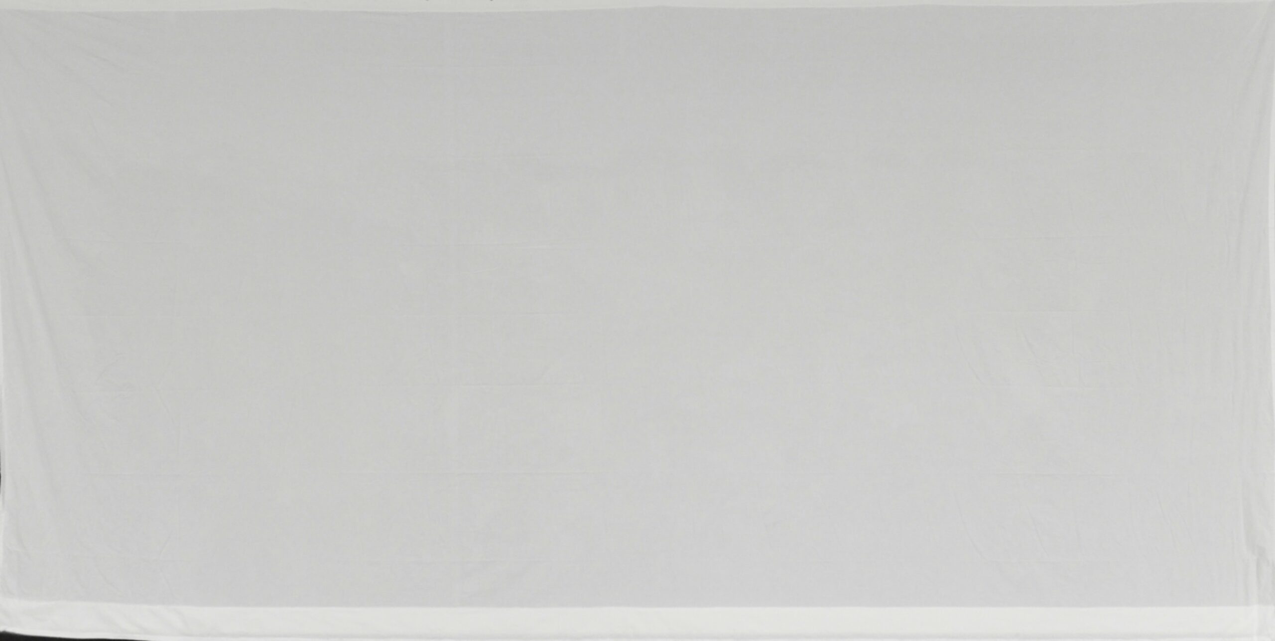 White Seamless Muslin Cyclorama Backdrop